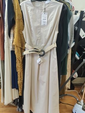 Zara Sleeveless Cream Midi Dress with Decorative Belt